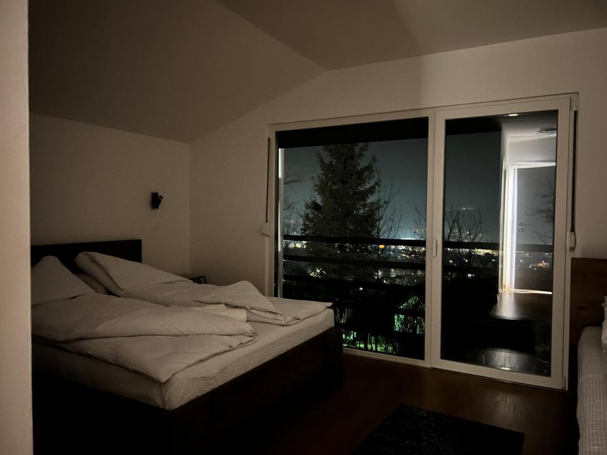 Villa Hillside *
